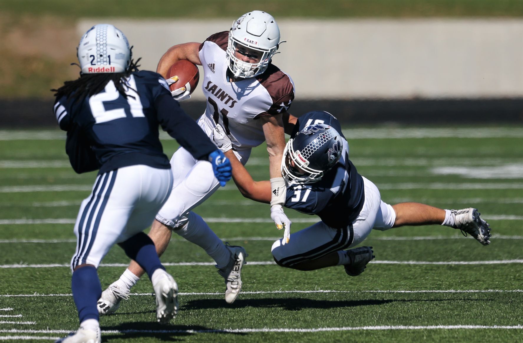 102321-qc-spt-ambrose fball11.jpg